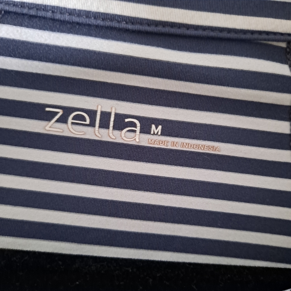 Zella Blue and White Sweatshirt - Picture 7 of 8